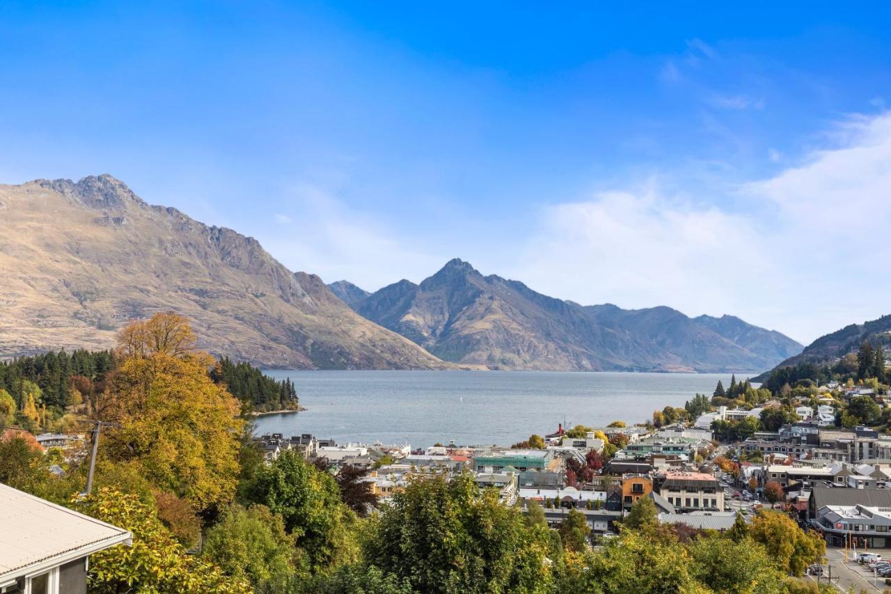 Queenstown House Bed & Breakfast And Apartments Exterior photo